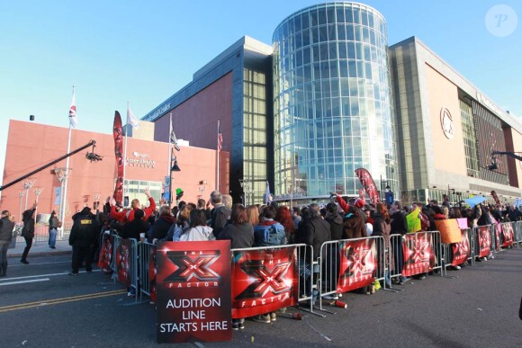 Le 14 avril 2011, à Newark, aux Etats-Unis, les auditions de X factor ont attiré des milliers de prétendants, présents dès 5 heures du matin pour certains !