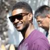 Usher assiste au Festival de Coachella, vendredi 15 avril 2011, à Indio (Californie).