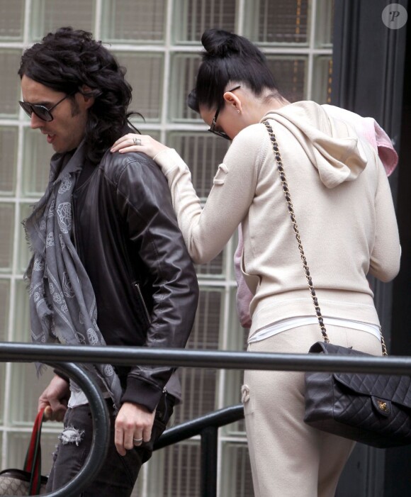 Katy Perry adore Chanel... Et ça se voit ! New York, 8 avril 2011