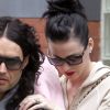 Katy Perry et Russell Brand quittent leur appartement. New York, 8 avril 2011