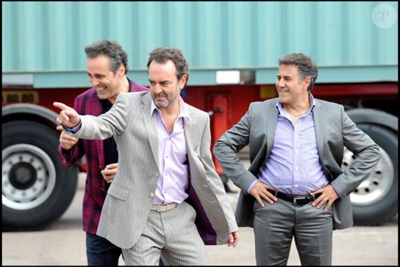 Gilbert Melki, Bruno Solo et José Garcia dans les premières images de La Vérité si je mens 3 !, en salles le 1er février 2012.