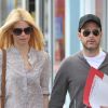 Claudia Schiffer et son mari Matthew Vaughn sur le chemin de l'école le 3 mai 2011