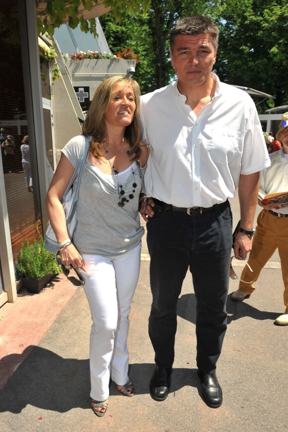 David Douillet et son épouse Valérie assistent à un match de Roland Garros, à Paris, le 4 juin.