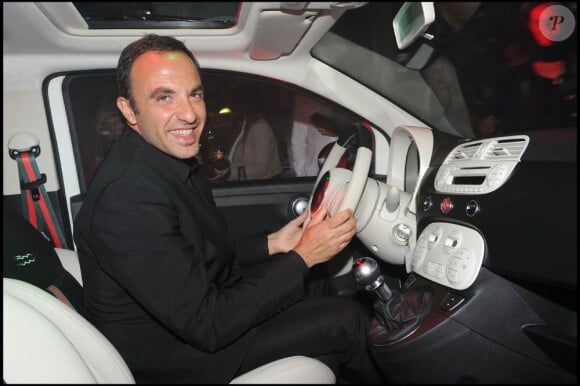 Nikos Aliagas à l'occasion de la présentation de la Fiat 500byGucci, au MotorVillage, à Paris, le 4 mai 2011.