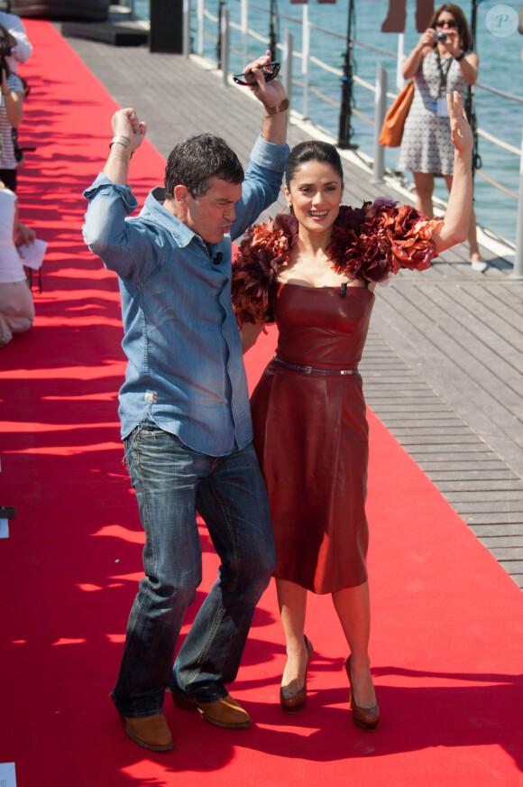 Salma Hayek et Antonio Banderas présentent Le Chat Potté à Cannes le 11 mai 2011, sous le signe de la fiesta