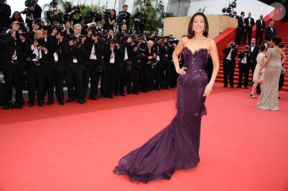 Gong Li lors de la cérémonie d'ouverture du 64ème Festival de Cannes, le 11 mai 2011