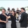 Bérénice Bejo présente The Artist, le 15 mai 2011, au festival de  Cannes. Elle est enceinte de 4 mois et entourée de son mari, le  réalisateur Michel Hazanavicius et de Jean Dujardin !
