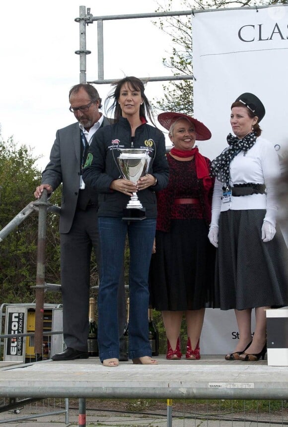 Son mari le prince Joachim est roi du volant, et Marie de Danemark était reine des trophées lors du week-end des 14 et 15 mai 2011 pour la Classic Race d'Aarhus.