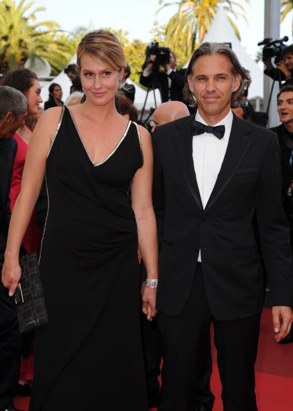 Luana Belmondo et Paul Belmondo lors de la projection du documentaire "Belmondo, itinéraire...", le 17 mai 2011, dans le cadre du 64e festival de Cannes.