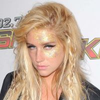 Kesha veut vos dents : La folle et dégoûtante nouvelle idée de la pop star !