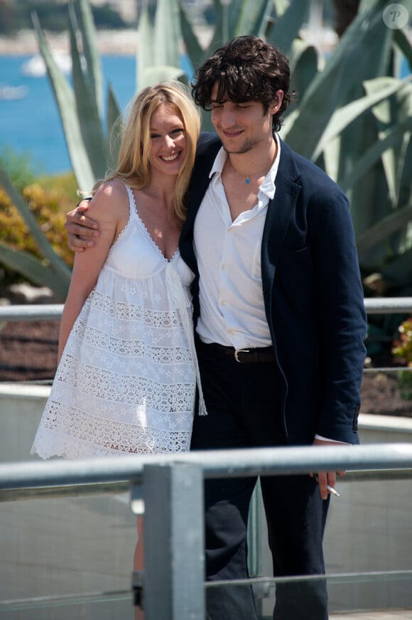 Ludivine Sagnier et Louis Garrel lors du photocall du film Les Bien-aimés au festival de Cannes le 21 mai 2011