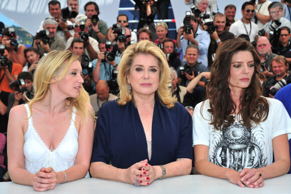 Ludivine Sagnier, Catherine Deneuve et Chiara Mastroianni lors du photocall du film Les Bien-aimés au festival de Cannes le 21 mai 2011