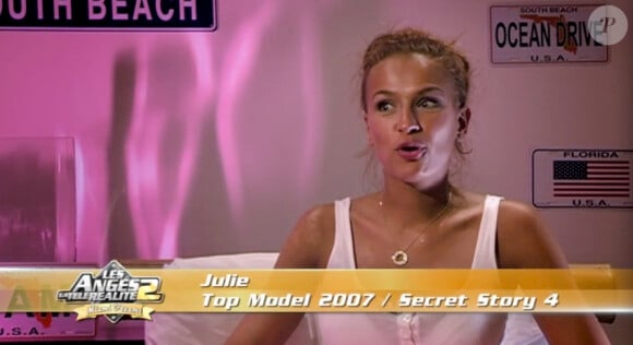 Julie dans Les Anges de la télé-réalité : Miami Dreams le 30 mai 2011