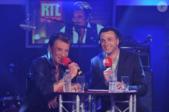 Johnny Hallyday donne un concert privé pour ses fans chez RTL, à Paris, le 30 mai 2011.