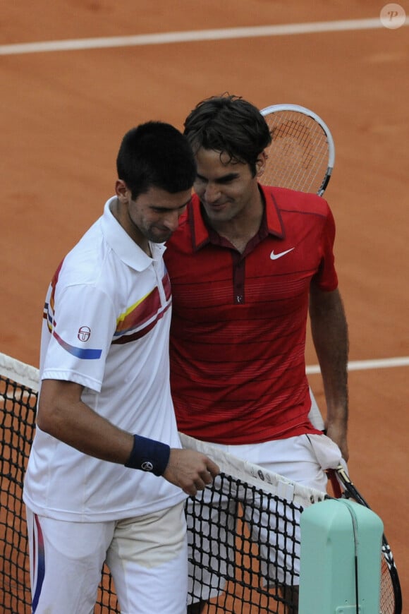 Roger Federer bat l'incroyable Novak Djokovic en demi-finale de Roland-Garros, le 3  juin 2011
