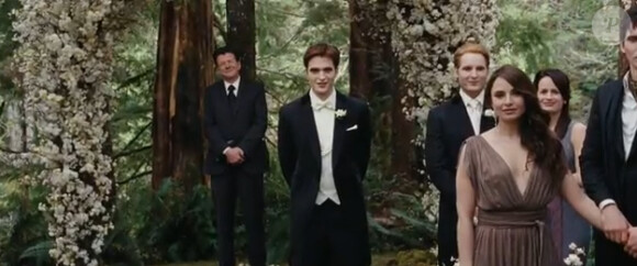 Image du film Twilight chapitre 4 : Révélation (Breaking Dawn) - partie I : Robert Pattinson joue les mariés