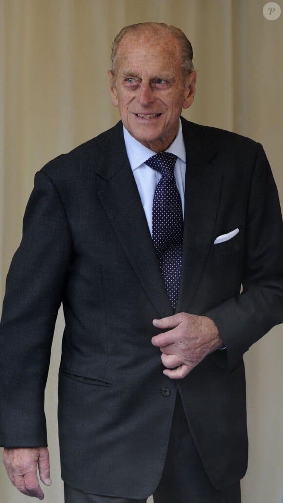 Le prince Philip, duc d'Edimbourg, à la chapelle George du Château de Windsor pour l'anniversaire du duc d'Edimbourg qui célèbre ses 90 ans le 12 juin 2011