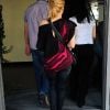 Shakira et son amoureux Gerard Pique sortent du Ritz le 15 juin 2011 à Paris