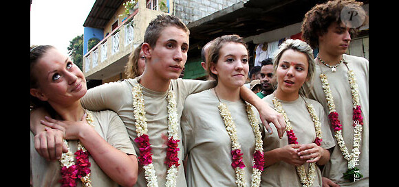 Les jeunes dans Opération Tambacounda au Sri Kan, diffusé le vendredi 24 juin 2011 sur TF1 à 23h25.