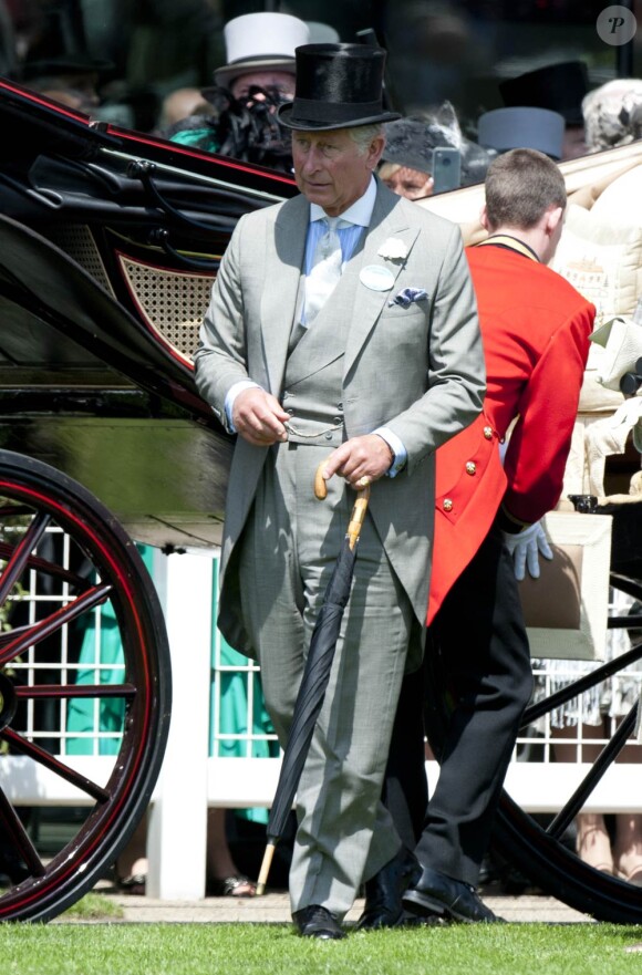 Le Royal Ascot 2011 a débuté, évidemment en grande pompe, le 14 juin 2011. Le prince Charles et Camilla Parker Bowles ont fait leur arrivée en carrosse, comme le veut la tradition.