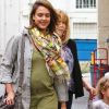 Jessica Alba entourée de sa maman et de sa fille Honor, 3 ans, le 19 juin à Los Angeles