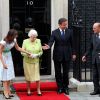 Le 21 juin 2011, la reine Elizabeth II et son époux le prince Philip, duc d'Edimbourg, étaient exceptionnellement reçus à déjeuner, pour célébrer l'anniversaire de ce dernier, au 10, Downing Street par le Premier ministre David Cameron et son épouse Samantha.