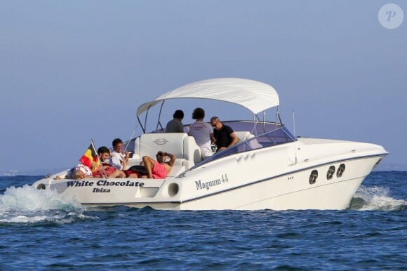 Le bateau de Pau Gasol et ses proches le 9 juin 2011 à Ibiza en Espagne