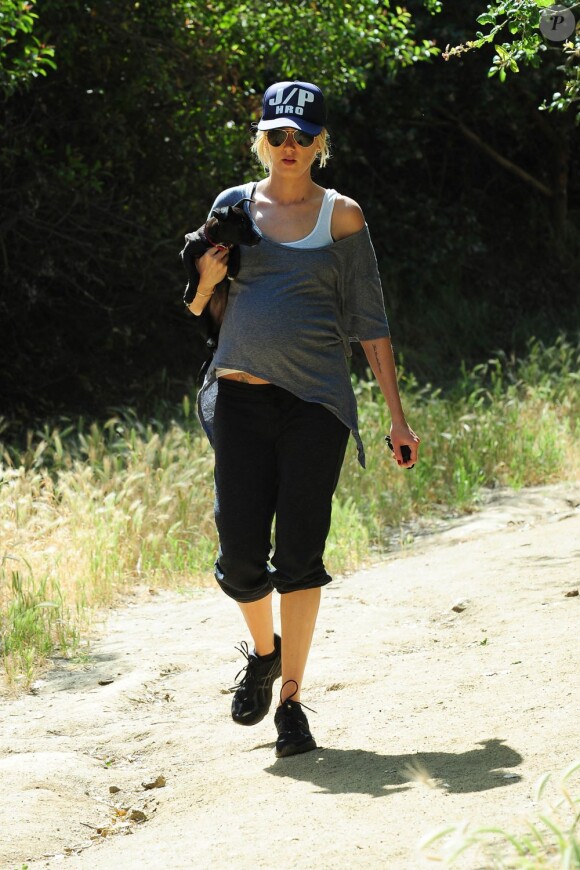 Kimberly Stewart vit à merveille sa grossesse même sans Benicio Del Toro ! Los Angeles, 10 mai 2011