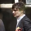 Pete Doherty devant le tribunal le jour de sa condamnation à six mois de prison ferme pour possession de cocaïne, le 20 mai 2011 à Londres.