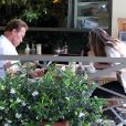 Arnold Schwarzenegger et sa fille Katherine, dans le quartier de Brentwood pour le déjeuner, à Los Angeles, le 7 juillet 2011.