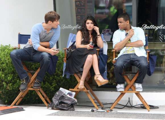 Shenae Grimes, Tristan Wilds et Matt Lanter sur le tournage de 90210 à Los Angeles le 11 juillet 2011