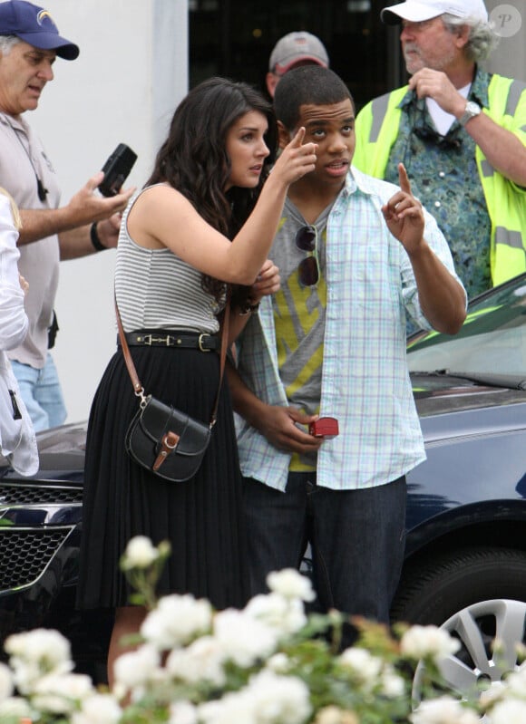 Shenae Grimes et Tristan Wilds sur le tournage de 90210 à Los Angeles le 11 juillet 2011