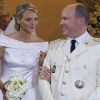 Tout juste rentrés de leur lune de miel au Mozambique, le prince Albert et la princesse Charlene de Monaco ont réuni mercredi 20 juillet 2011 quelques journalistes au Palais Princier pour s'insurger avec véhémence contre les rumeurs les attaquant depuis leur union.