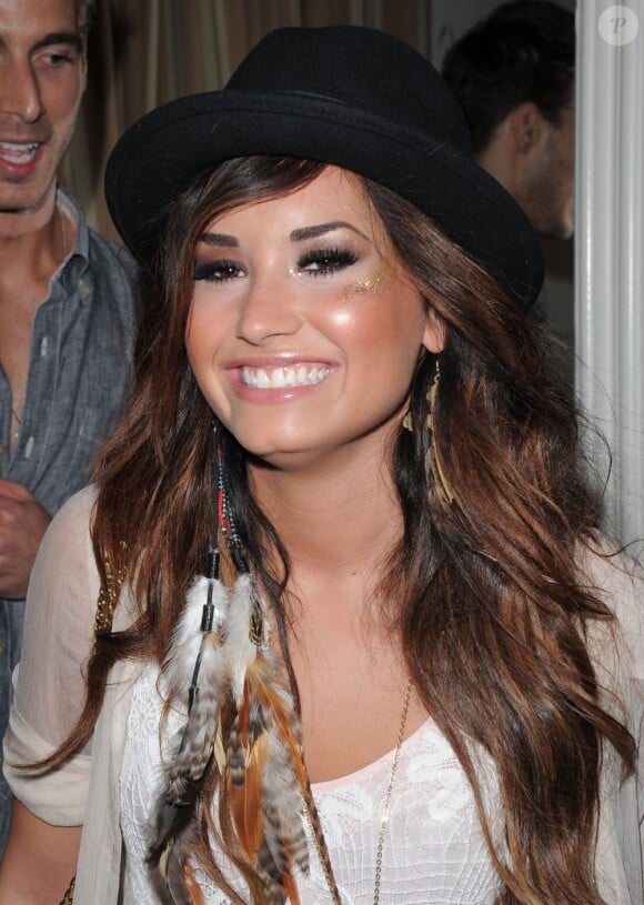 Demi Lovato à la soirée organisée par la griffe Noon by Noor des créatrices Shaikha   Noor Al Khalifa et Shaikha Haya Al Khalifa. Los Angeles, 20 juillet  2011