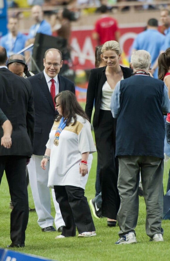 Le Prince Albert de Monaco et la Princesse Charlene sont apparus très unis au cours de cette soirée d'athéltisme à Monaco comptant pour la Ligue de Diamant le 22 juillet 2011