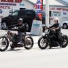 Pink et son mari Carey Hart s'offrent un tour de moto le 23 juillet 2011 à Malibu 