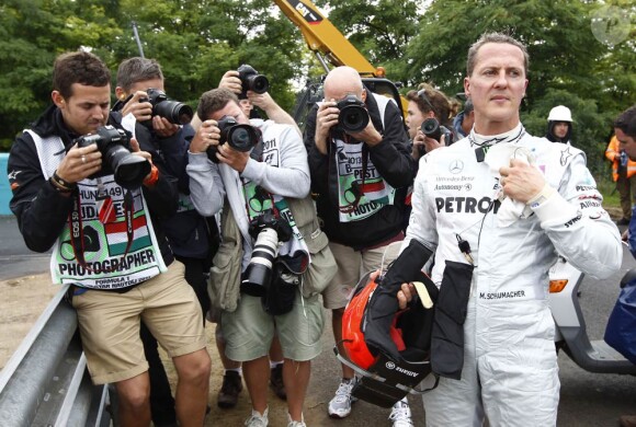 Dimanche 31 juillet 2011, au Grand Prix de Hongrie, Michael Schumacher a dû abandonner dans le 26 tour sur défaillance de sa boîte de vitesses.