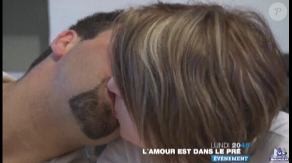 Entre Sylvain et Valérie, c'est le big love dans la bande-annonce de L'amour est dans le pré 6 (émission du lundi 1er août 2011)