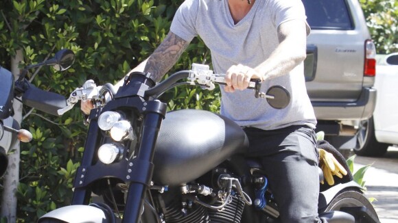 David Beckham : Le papa dévoué s'offre une virée à moto en solo