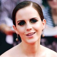 Emma Watson : Folle de Johnny Simmons, elle lui offre un langoureux baiser
