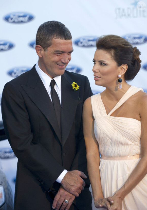 Antonio Banderas et Eva Longoria lors du gala de charité Starlite à Marbella le 6 août 2011
