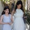 Rachel Bilson est ravissante dans sa robe griffée très estivale. L'actrice se rend avec sa soeur Hattie aux Teen Choice Awards, à Los Angeles 7 août 2011