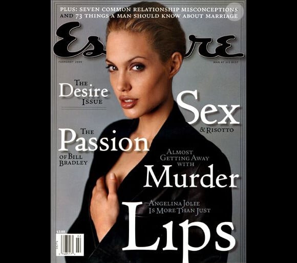 Février 2000 : la sexy Angelina Jolie apparaît en couv' du magazine Esquire.