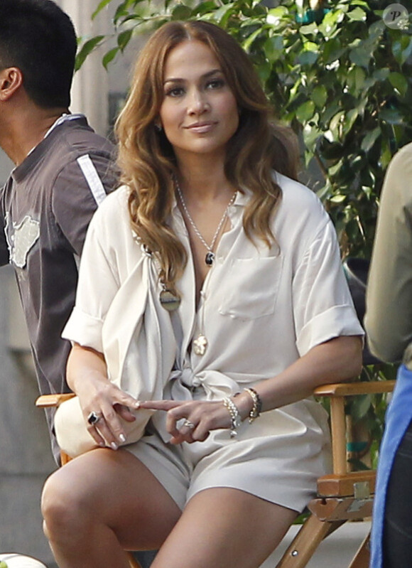 Jennifer Lopez est en plein tournage d'un clip dans les rues de Los Angeles, le 21 août 2011