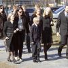 26 mars 2007, obsèques du père de Mette-Marit, Sven.
Le 25 août 2011, le prince héritier Haakon de Norvège et la princesse  Mette-Marit doivent célébrer leurs noces d'étain : 10 années d'un  mariage et d'un amour parfaitement sereins, après des débuts  controversés...