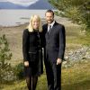 7 septembre 2006, visite à Hornindal.
Le 25 août 2011, le prince héritier Haakon de Norvège et la princesse  Mette-Marit doivent célébrer leurs noces d'étain : 10 années d'un  mariage et d'un amour parfaitement sereins, après des débuts  controversés...