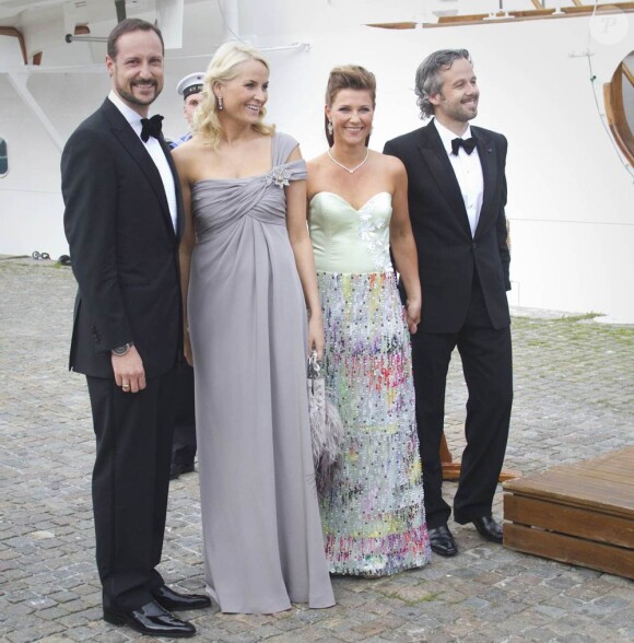 Juin 2010, à la veille du mariage de Victoria de Suède.
25 août 2001 - 25 août 2011 : 10 ans de mariage pour le prince héritier Haakon de Norvège et la princesse Mette-Marit...
