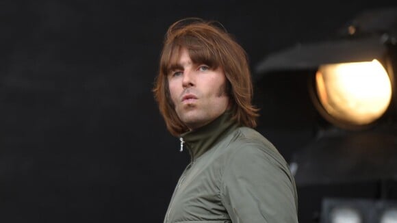 Liam Gallagher retire sa plainte contre son frère Noel, qui s'excuse