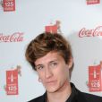 Jean Baptiste Maunier Et Clemence Saint Preux Baiser Sensuel Et Passionne Purepeople Une transformation qu'il doit beaucoup a sa decision de quitter la france il y a quelques annees pour retrouver un peu de. jean baptiste maunier et clemence saint
