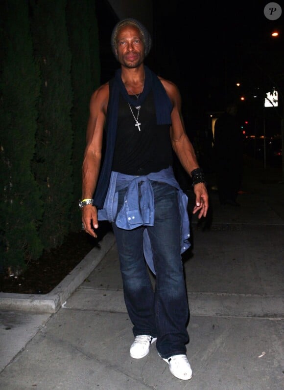 Gary Dourdan avec les cheveux blonds à la sortie du nightclub à Los Angeles le 31 août 2011